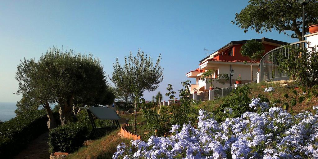 Villa Del Conte Drapia Exterior foto